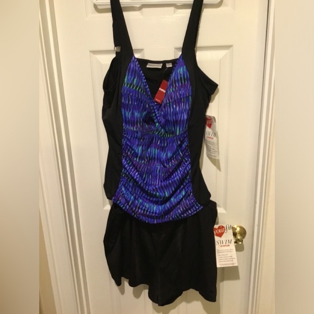 Avenue Swim Top + Swim Shorts set